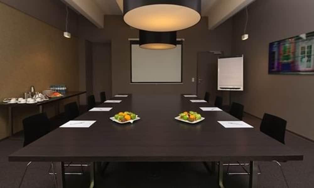 Aspria Ku'damm Sport & Hotel 4*
