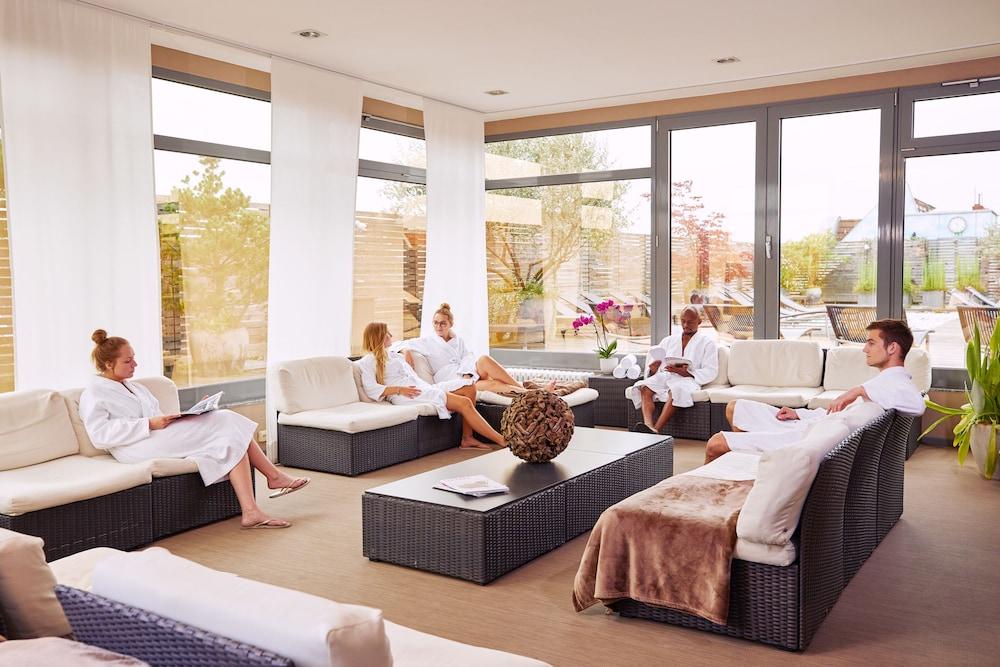 Hotel Aspria Ku'damm Sport & 4*